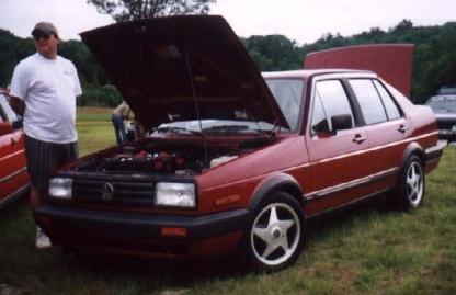 - Volkswagen JETTA citySTROMer-seriov proveden -